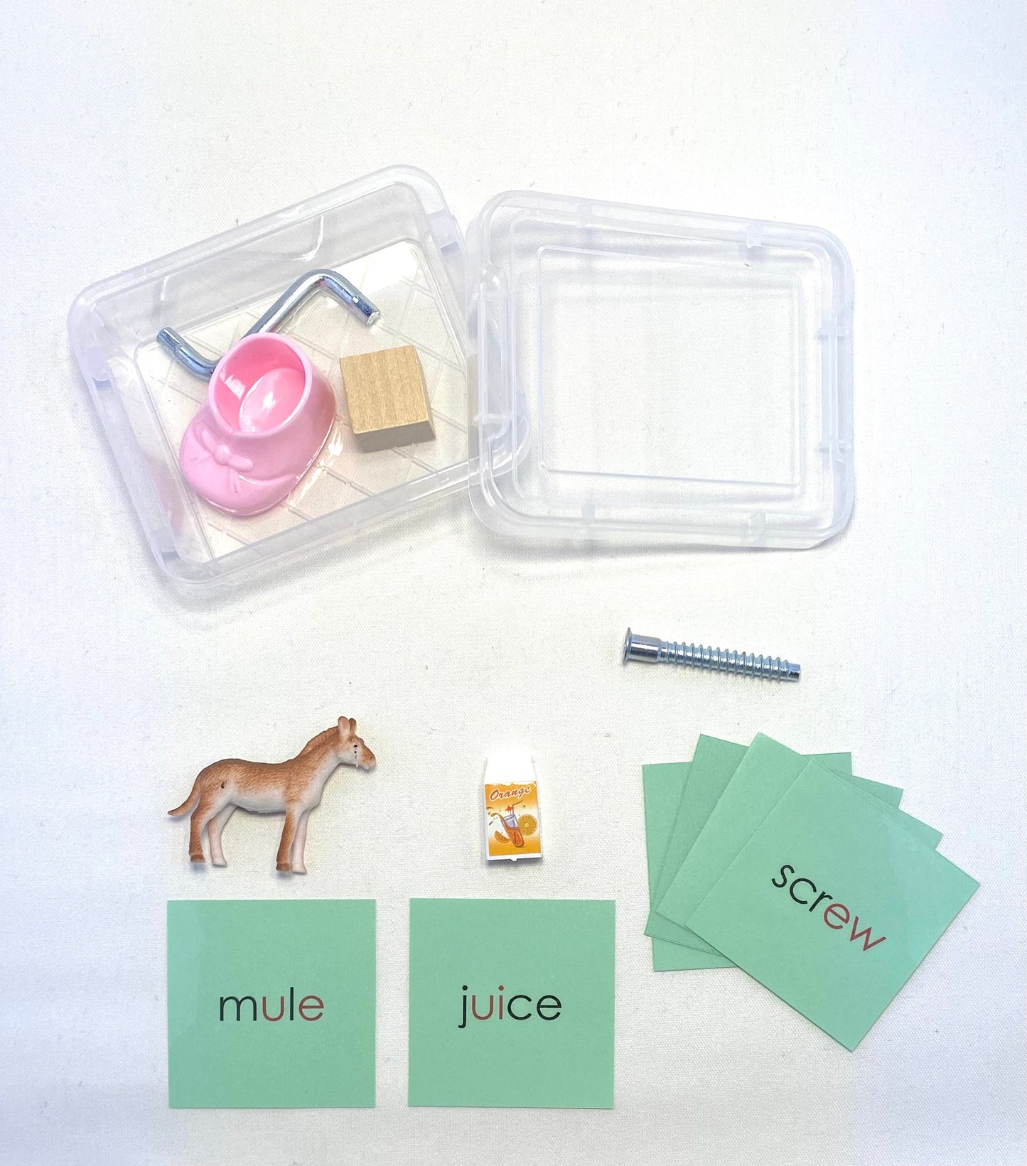 Montessori Green Series: (Long A, E, I, O, U ) Objects and Cards